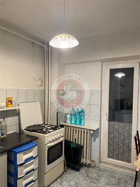 Metrou Piata Muncii | Garsoniera | 40mp | Decomandata | B12416